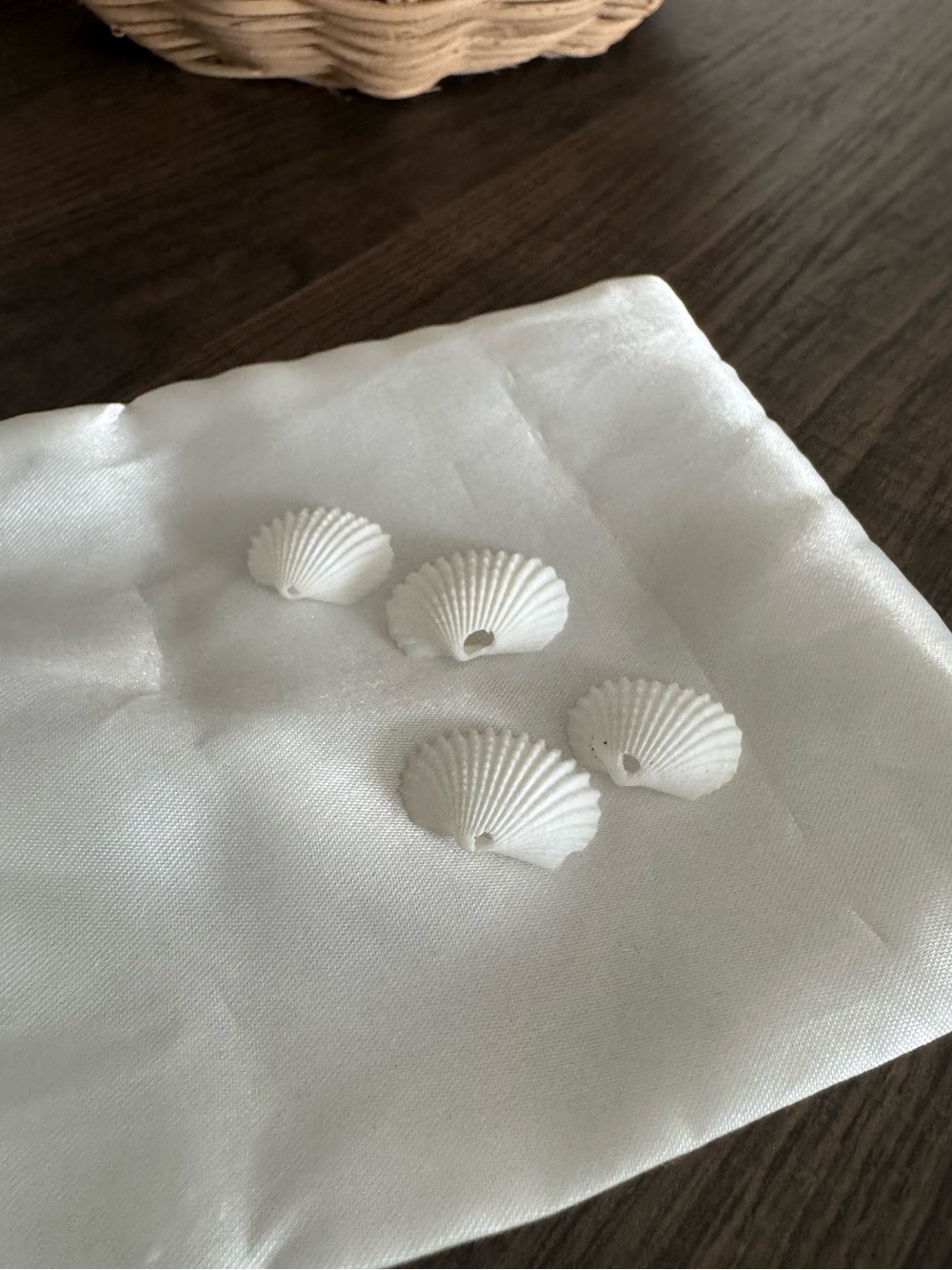 Show Me Your MuMu Seychelles Top with Real Seashells - Picture 7 of 9